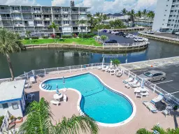 Picture of 1511 SE 15Th Court 102, Deerfield Beach, FL 33441