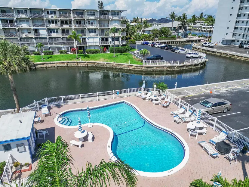 Picture of 1511 SE 15Th Court 102, Deerfield Beach FL 33441