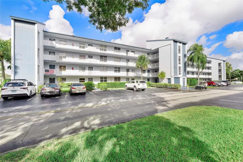 Picture of 7664 NW 18Th St 302, Margate FL 33063