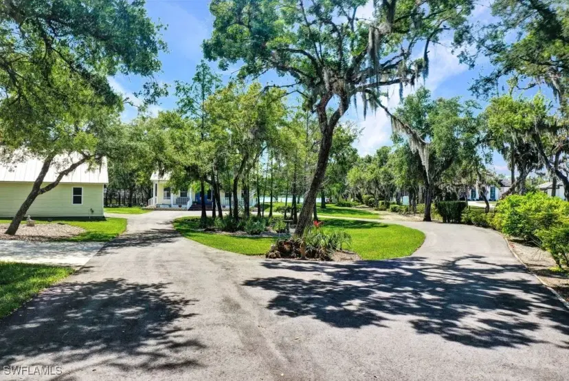 Picture of 17150 Scout Camp Rd, Alva FL 33920