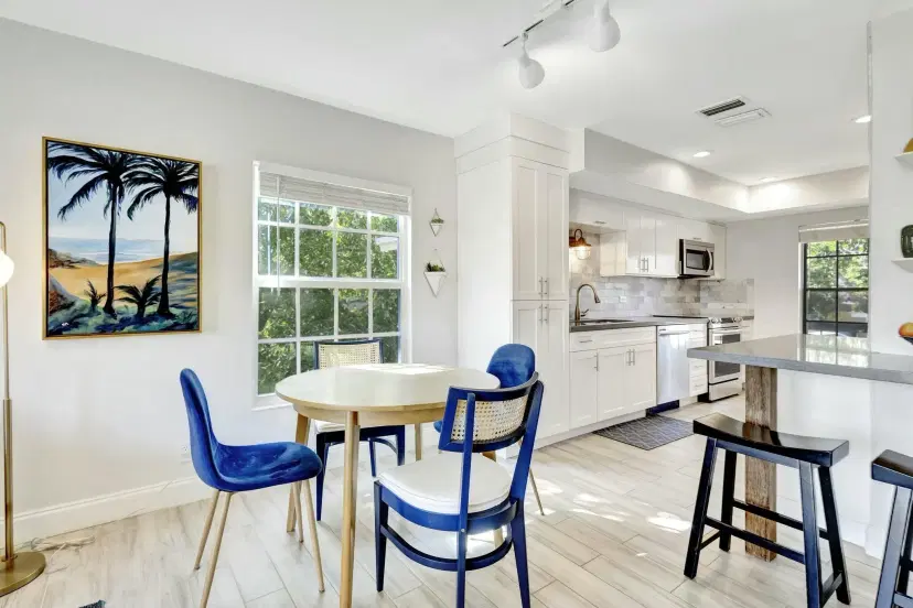 Picture of 18570 SE Wood Haven Lane E, Jupiter FL 33469