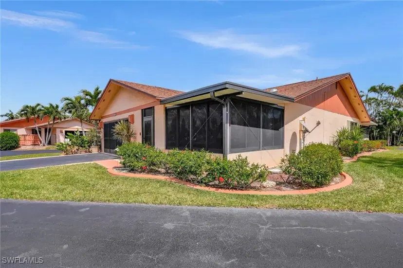 Picture of 6460 Royal Woods Dr, Fort Myers FL 33908