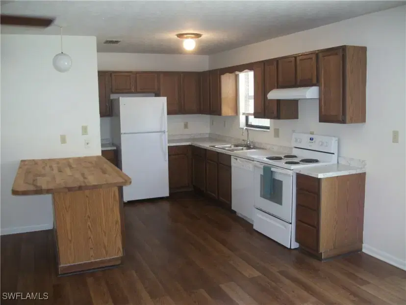 Picture of 815 W Aztec Ave, Clewiston FL 33440