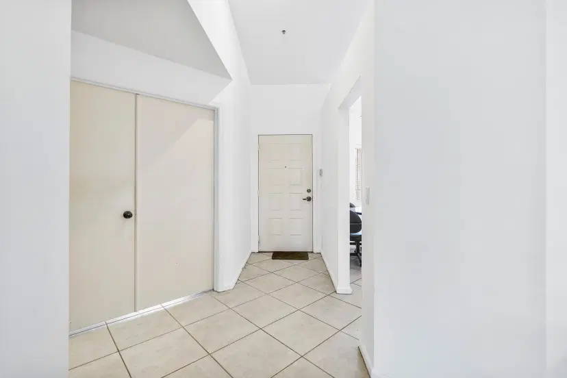 Picture of 5952 Regal Glen Drive 207, Boynton Beach FL 33437