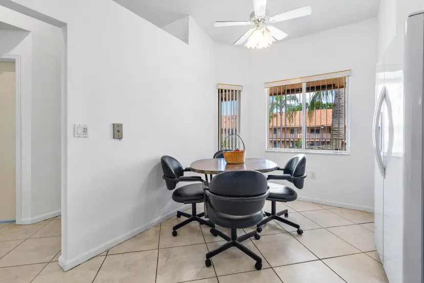 Picture of 5952 Regal Glen Drive 207, Boynton Beach FL 33437