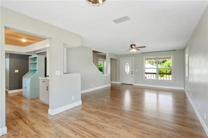 Picture of 6070 Lacota Ave, Fort Myers FL 33905