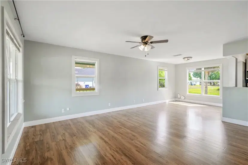 Picture of 6070 Lacota Ave, Fort Myers FL 33905