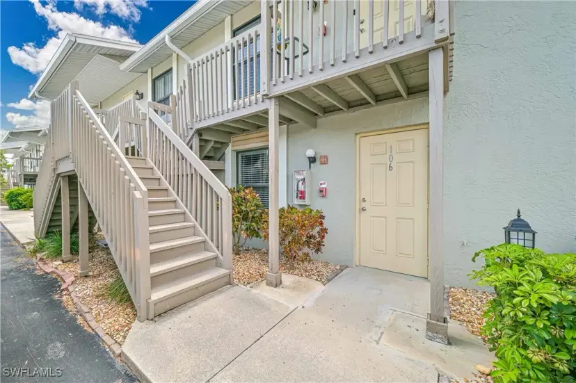Picture of 4708 SW 8Th Pl 106, Cape Coral FL 33914