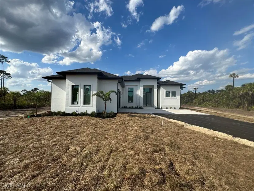 Picture of 2811 36Th Ave Se, Naples FL 34117