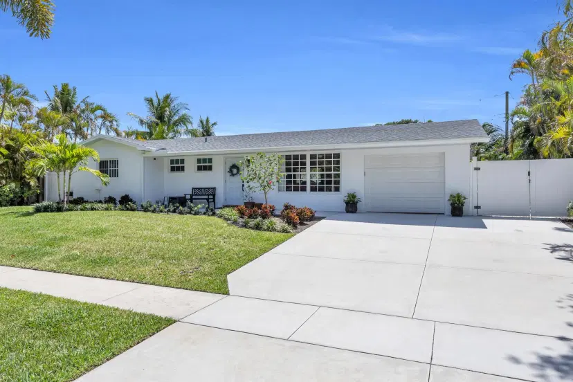 Picture of 8 Willow Road, Tequesta FL 33469