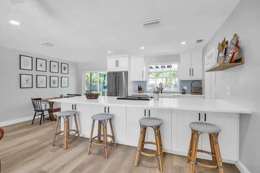 Picture of 8 Willow Road, Tequesta FL 33469