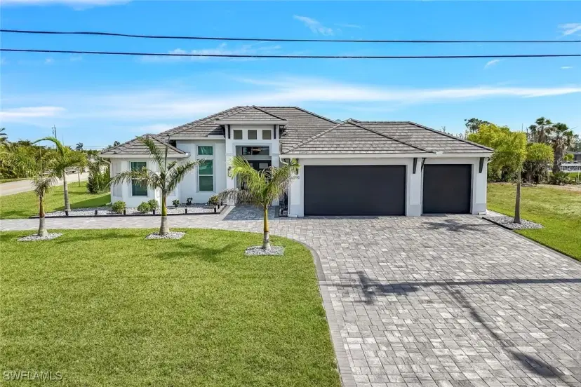 Picture of 2590 Surfside Blvd, Cape Coral FL 33914