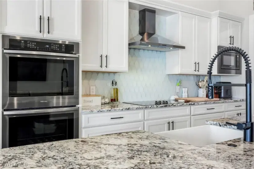 Picture of 2590 Surfside Blvd, Cape Coral FL 33914