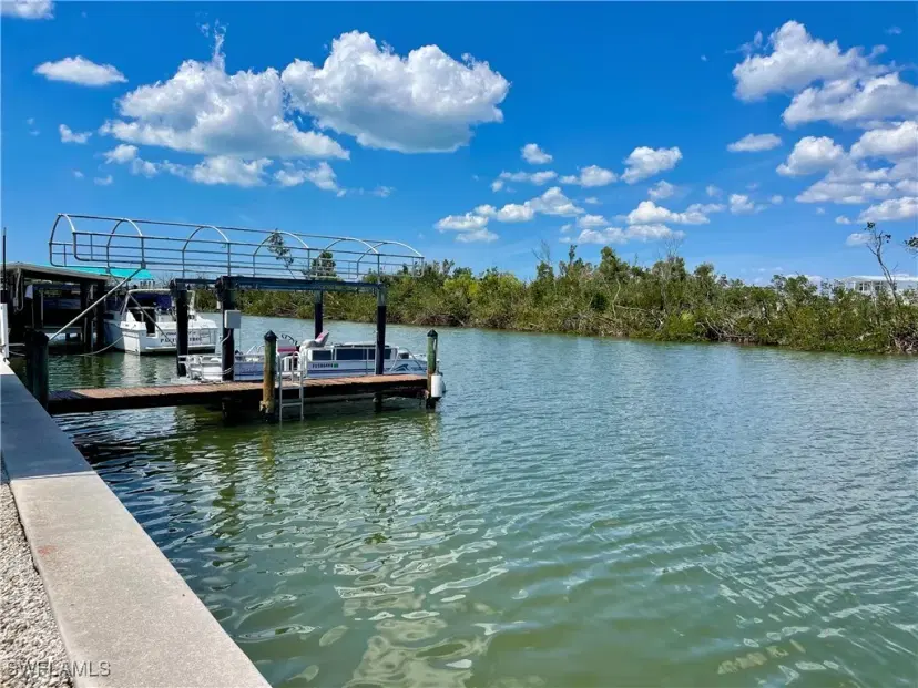 Picture of 3888 Royal Palm Dr, St. James City FL 33956