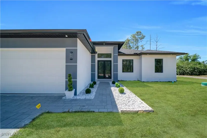 Picture of 315 Stonybrook Ave, Lehigh Acres FL 33972