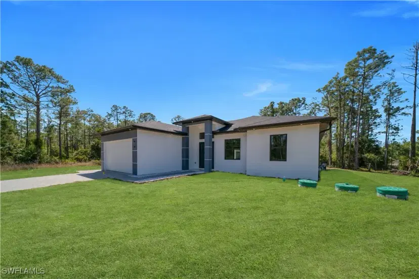 Picture of 315 Stonybrook Ave, Lehigh Acres FL 33972