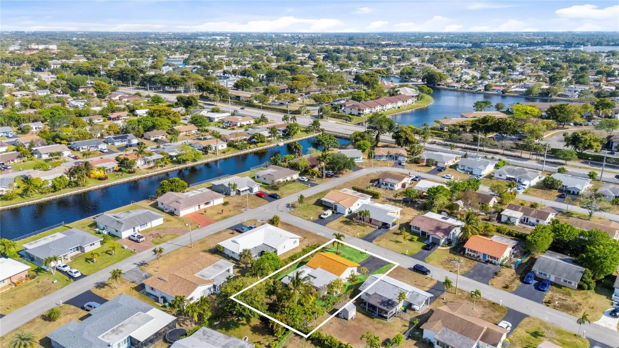 Picture of 9703 NW 70Th Ct, Tamarac, FL 33321