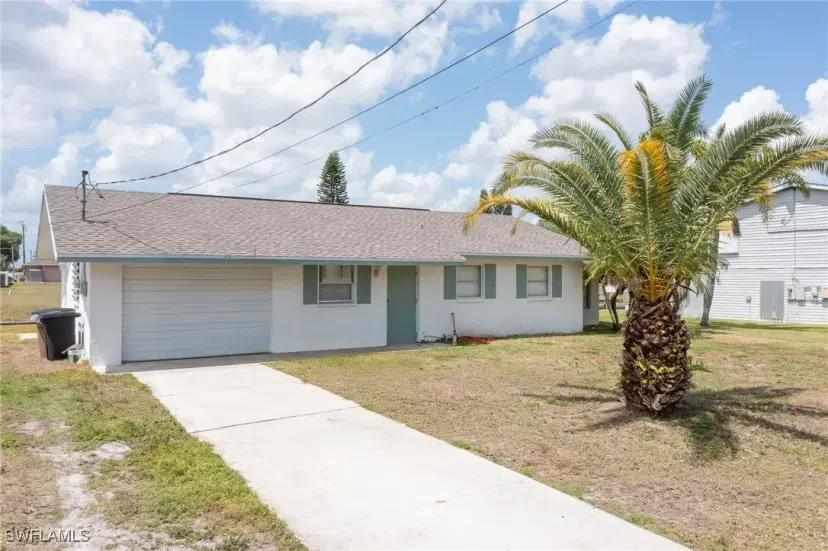 Picture of 2019 Clarke Ave, Fort Myers FL 33905