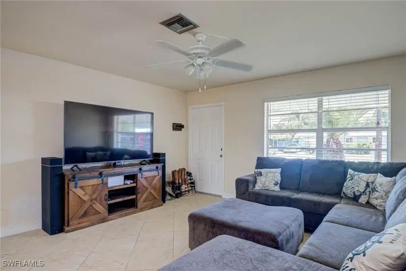 Picture of 2019 Clarke Ave, Fort Myers FL 33905