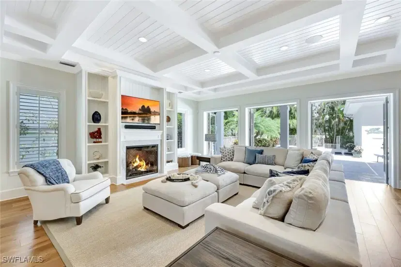 Picture of 455 13Th Ave S, Naples FL 34102