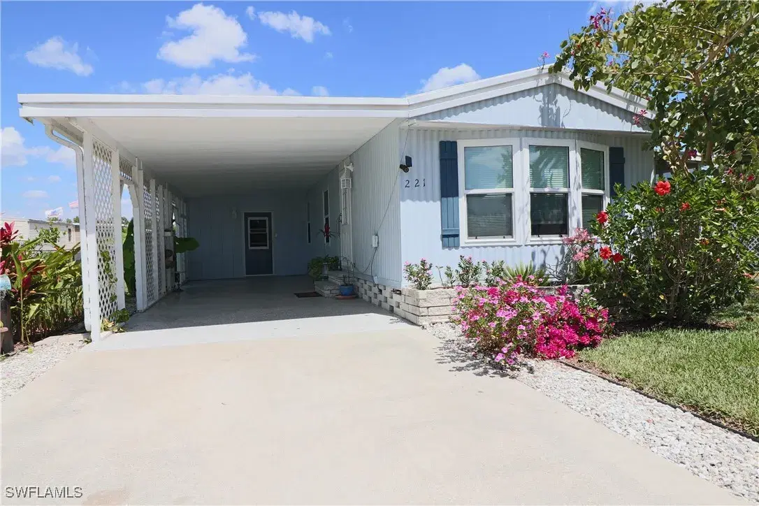 Picture of 221 Grassy Key Ln 174, Naples, FL 34114