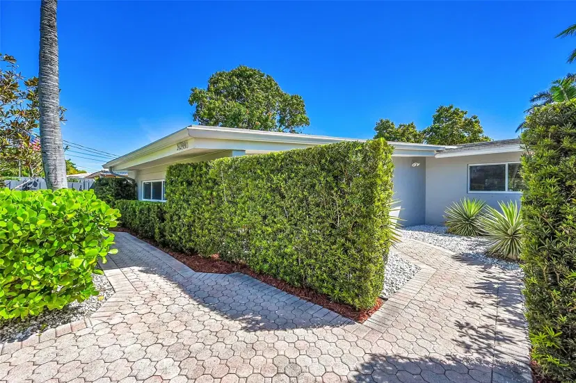 Picture of 3044 NE 15Th Terrace, Oakland Park FL 33334