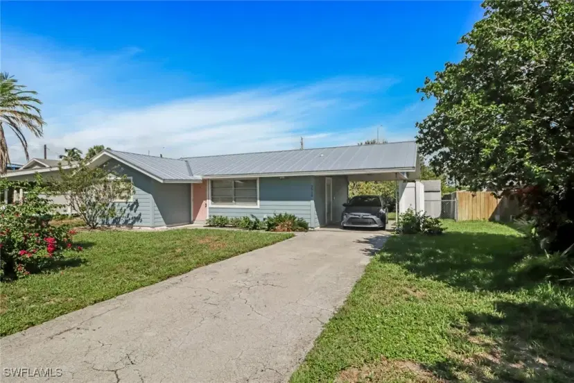 Picture of 3910 14Th St N, Naples FL 34103