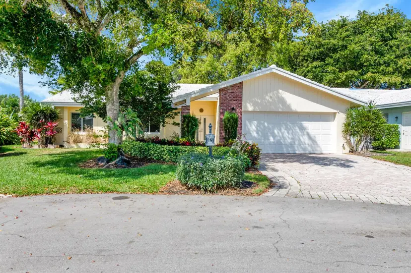 Picture of 22071 Brentwood Circle, Boca Raton FL 33433
