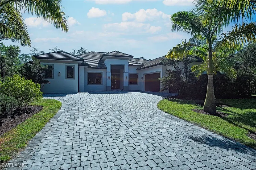 Picture of 260 23Rd St Nw, Naples, FL 34120