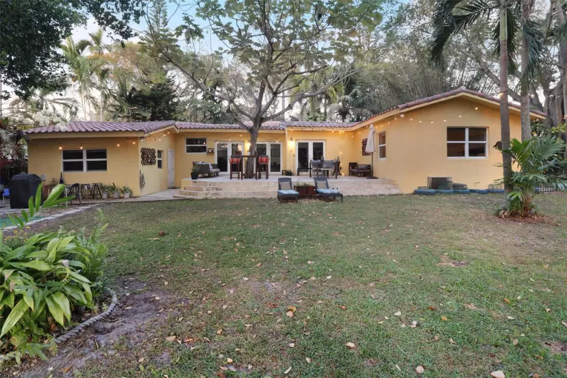 Picture of 11410 Griffing Bl, Biscayne Park FL 33161