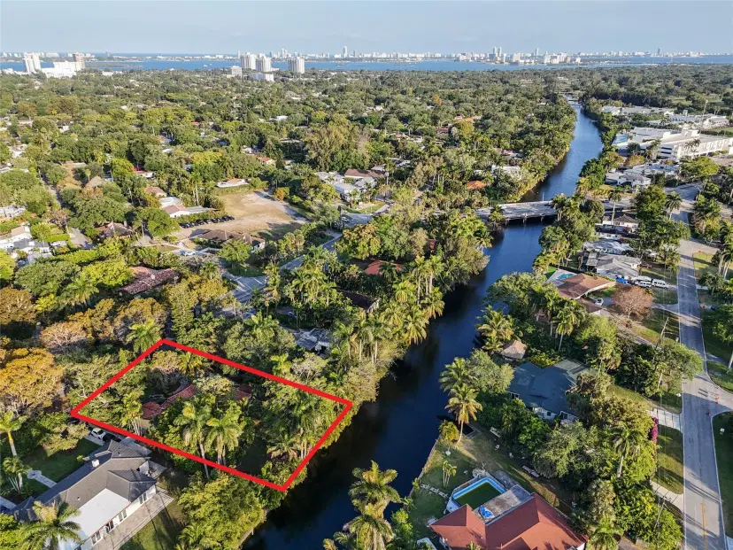 Picture of 11410 Griffing Bl, Biscayne Park FL 33161