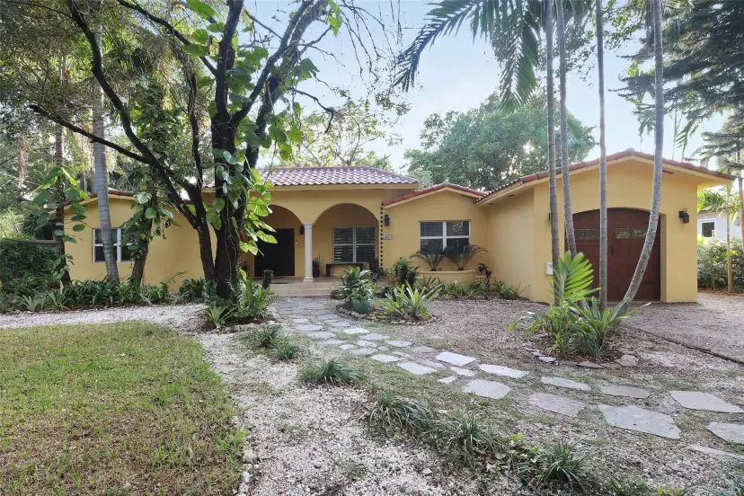 Picture of 11410 Griffing Bl, Biscayne Park FL 33161
