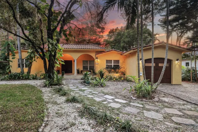 Picture of 11410 Griffing Bl, Biscayne Park FL 33161