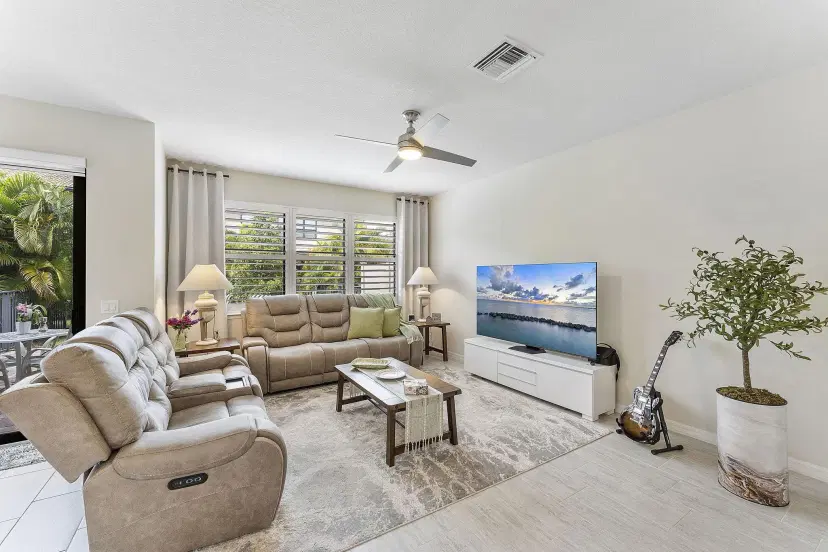 Picture of 8223 Cinch Way, Lake Worth FL 33467