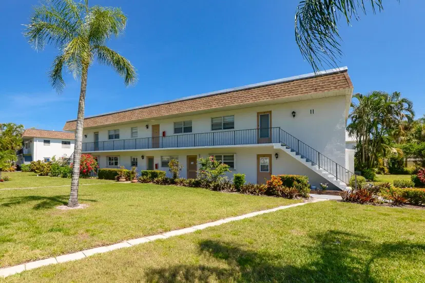 Picture of 2950 SE Ocean Boulevard 11-3, Stuart FL 34996