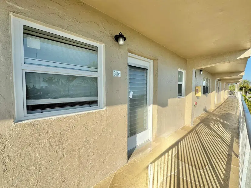 Picture of 2300 NE 1St Lane 3060, Boynton Beach FL 33435