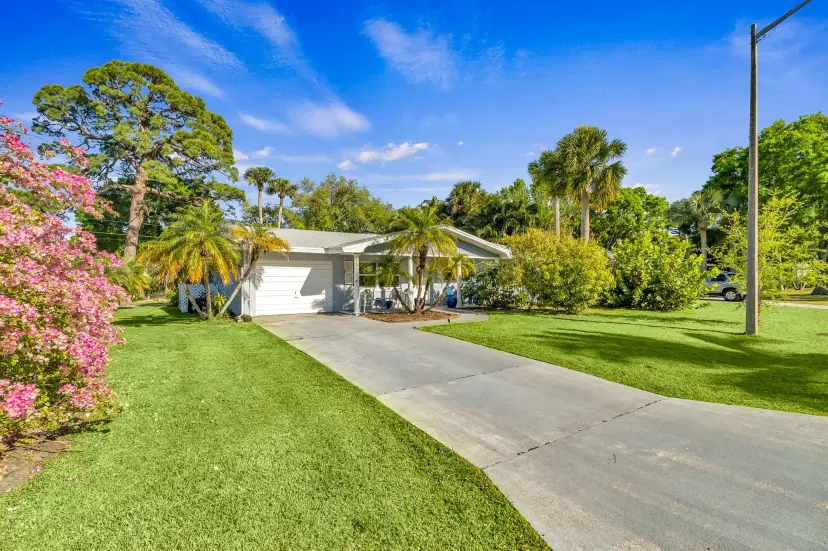 Picture of 1946 5Th Court, Vero Beach FL 32960