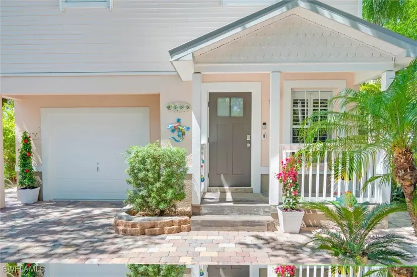 Picture of 2800 Lakeview Dr 5, Naples FL 34112