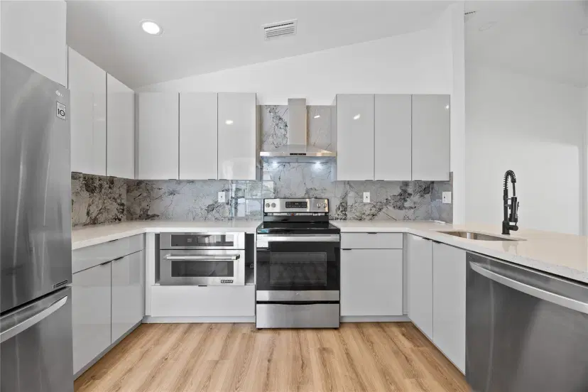 Picture of 1221 Sussex St, Boynton Beach FL 33436