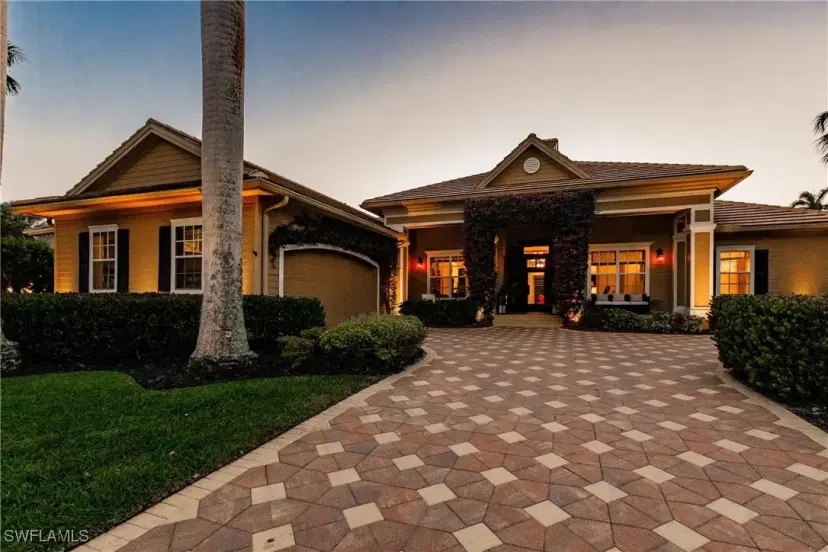 Picture of 3841 River Point Dr, Fort Myers FL 33905