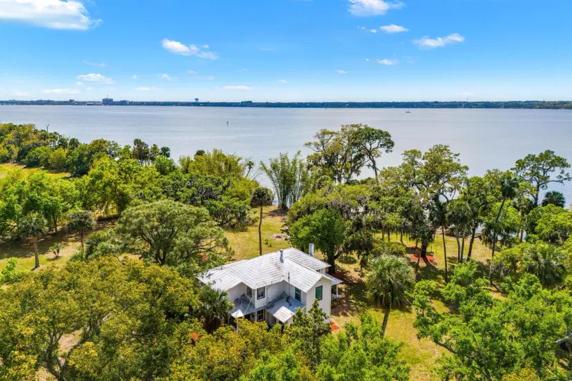 Picture of 1605 N Tropical Trail, Merritt Island FL 32953