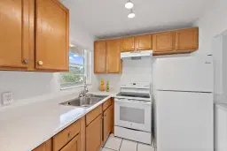 Picture of 1638 Embassy Drive 306, West Palm Beach, FL 33401