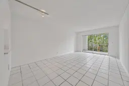 Picture of 1638 Embassy Drive 306, West Palm Beach, FL 33401