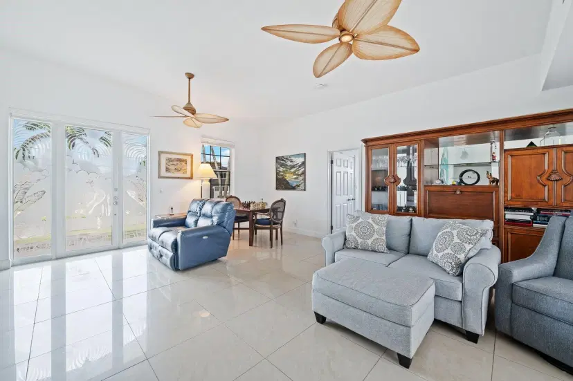 Picture of 2542 Marathon Ln, Fort Lauderdale FL 33312