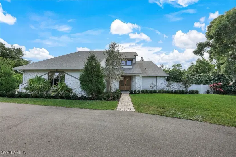 Picture of 15641 S Pebble Ln, Fort Myers FL 33912