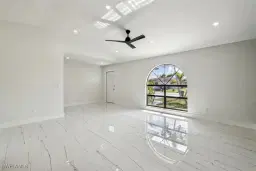 Picture of 1419 SE 22Nd St, Cape Coral, FL 33990