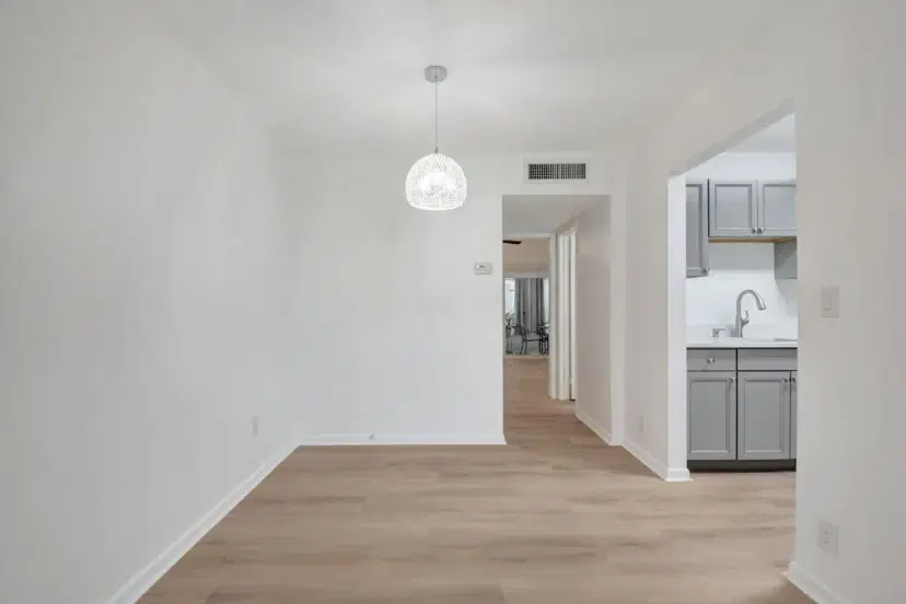 Picture of 110 SOUTH Boulevard 1C, Boynton Beach FL 33435