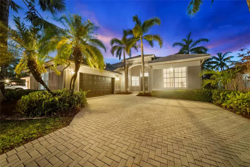 Picture of 7031 NW 111Th Ter, Parkland FL 33076