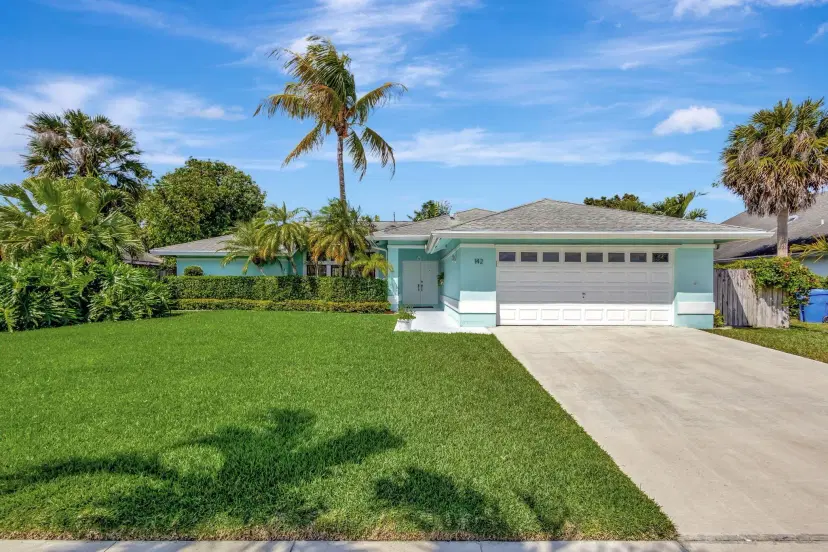 Picture of 142 Queens Lane, Royal Palm Beach FL 33411