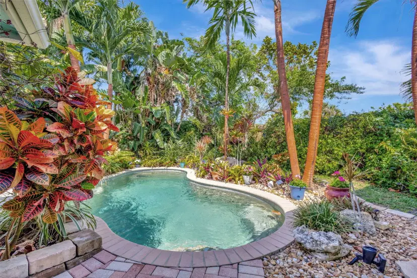 Picture of 142 Queens Lane, Royal Palm Beach FL 33411